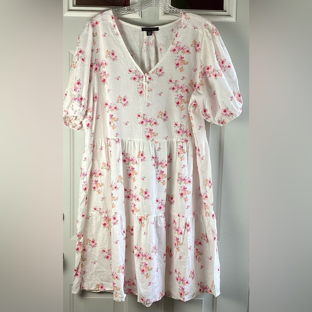 Saks Fifth Avenue White & pink Floral Tiered MIDI Dress with bell short sleees